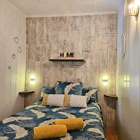 House Λα Μάνγκα Δελ Μαρ Μενόρ