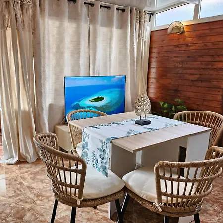 Κάμπινγκ House